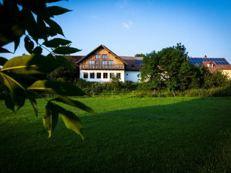 Wegwartehof von der Weide aus fotografiert | © El Mongi