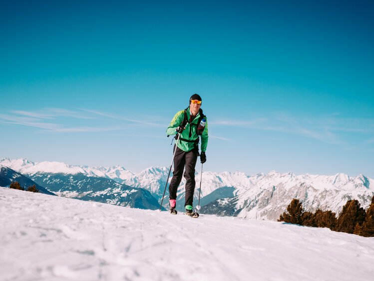 Armin Neurauter beim Skibergsteigen | © Urlaub am Bauernhof / Daniel Gollner 