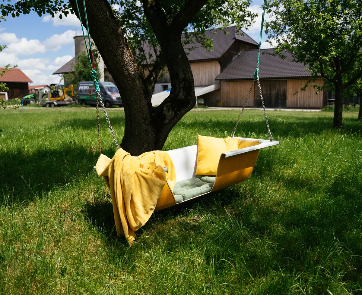 Badewanne draußen in Garten | © Daniel Gollner / Urlaub am Bauernhof