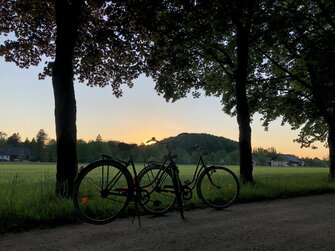 Räder, Sonnenuntergang Salzburger Land | © Urlaub am Bauernhof Salzburger Land / Margret Appesbacher