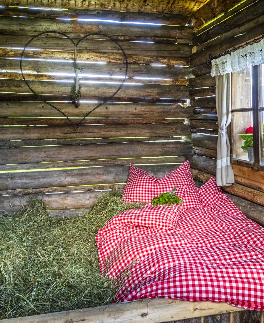 Schlafen im Heu am Pointleitnhof in St. Veit im Pongau | © Urlaub am Bauernhof im SalzburgerLand / Bernd Suppan