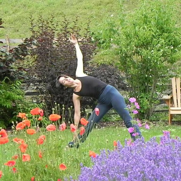 Joga im Wohlfühlgarten