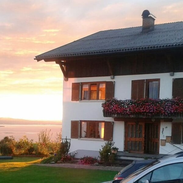 Unser Sohlerhof in Eichenberg mit Blick auf den Bodensee.